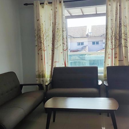 Bbt Double Storey Balcony Bukit Tinggi Home Klang Dış mekan fotoğraf