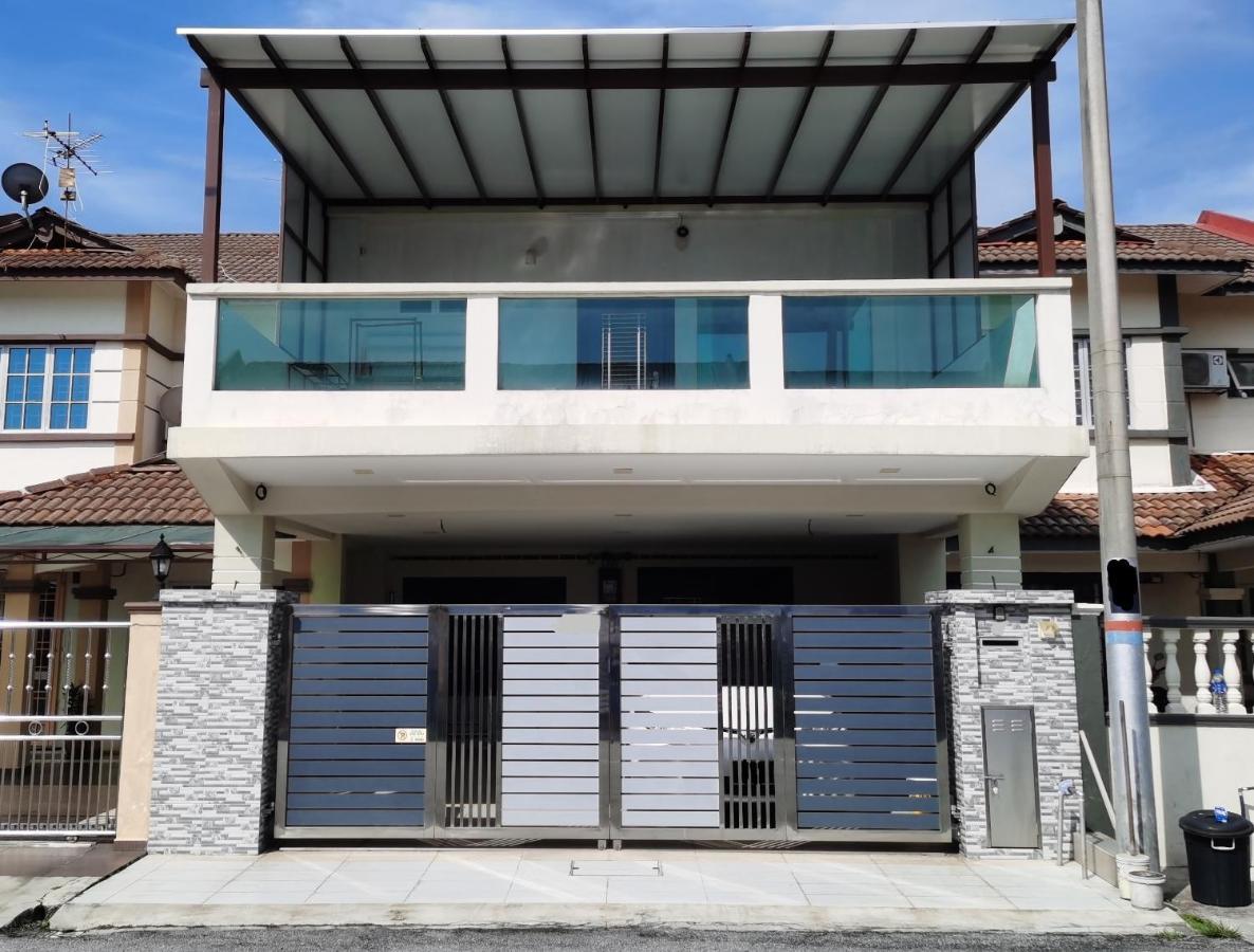 Bbt Double Storey Balcony Bukit Tinggi Home Klang Dış mekan fotoğraf