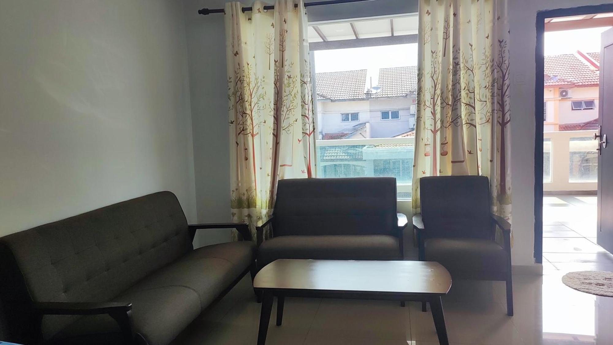 Bbt Double Storey Balcony Bukit Tinggi Home Klang Dış mekan fotoğraf